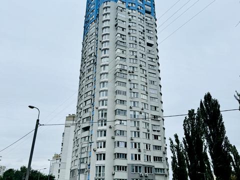 коммерческая по адресу Ревуцкого ул., 7-В