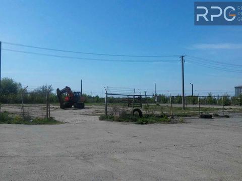 комерційна за адресою Трипільська вул. (Головачова), 15