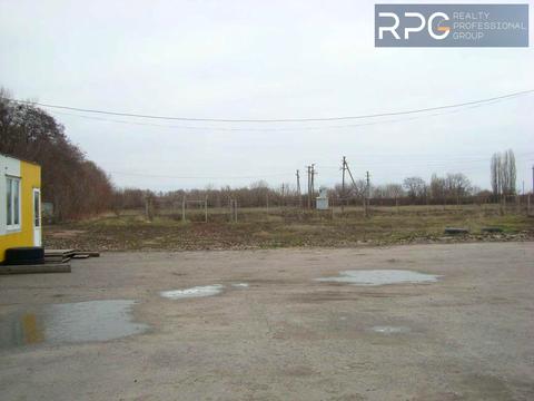 комерційна за адресою Трипільська вул. (Головачова), 15