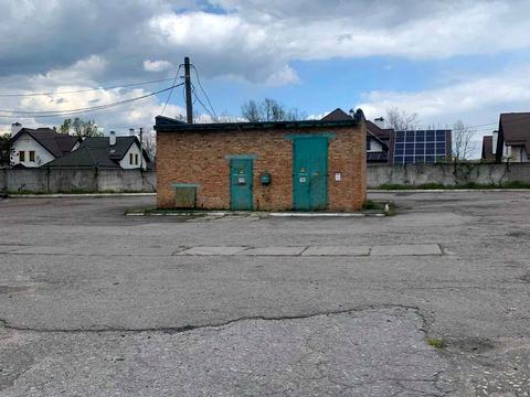 комерційна за адресою Трипільська вул. (Головачова), 15