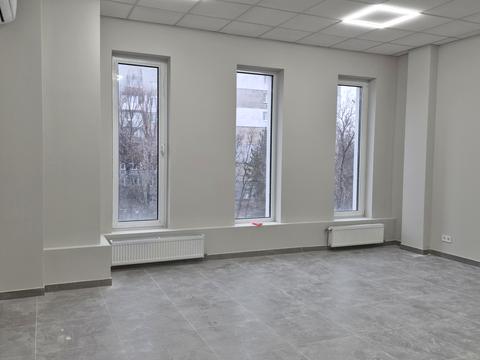 коммерческая по адресу Филиппа Орлика просп. (Ілліча), 16