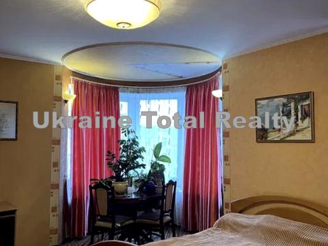 квартира за адресою Дніпровська набережна вул., 26-А