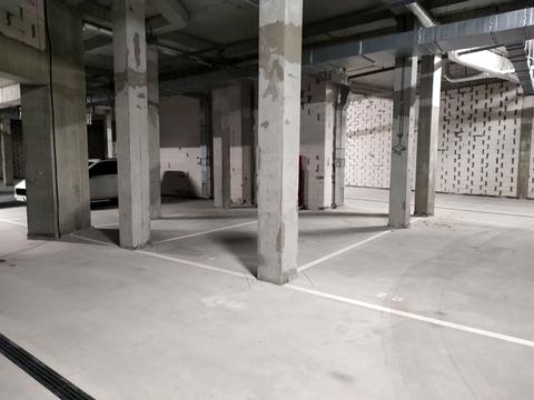 комерційна за адресою Набережна Перемоги вул., 7