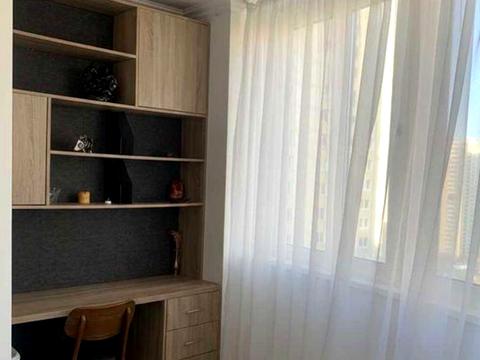 квартира за адресою Анни Ахматової вул., 30