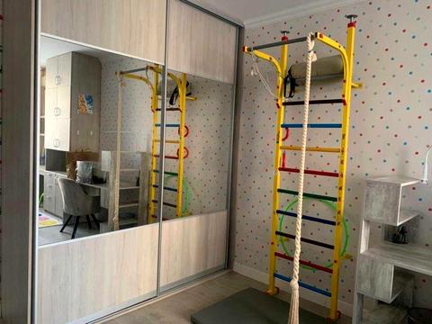 квартира за адресою Анни Ахматової вул., 30