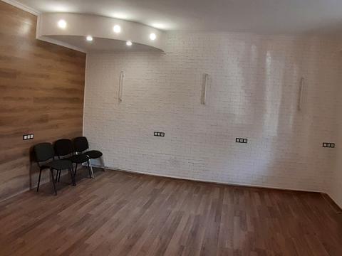 комерційна за адресою Казимира Малевича вул. (Боженка), 40