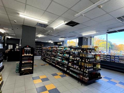 комерційна за адресою Варненська вул., 7в