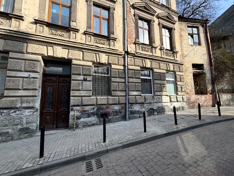 квартира по адресу Насыпная ул., 3