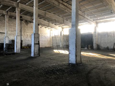 комерційна за адресою Десантників пл., 5