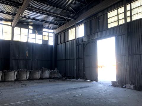 комерційна за адресою Десантників пл., 5