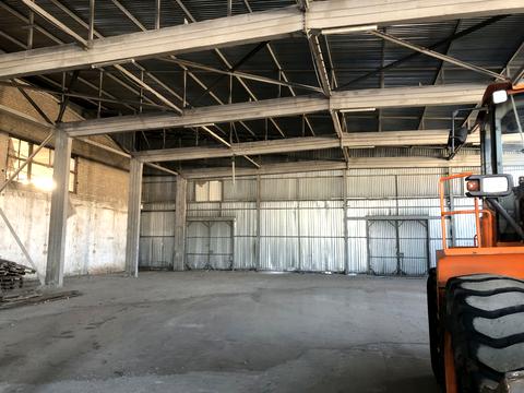 комерційна за адресою Десантників пл., 5