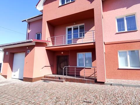 будинок за адресою Богдана Хмельницького