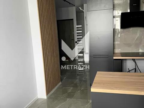 1860089518362432