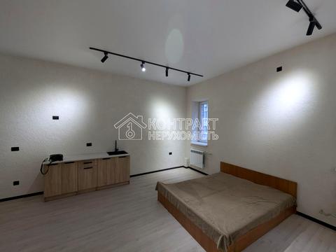 квартира за адресою Профспілковий бульв., 64а