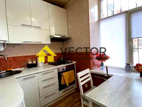 квартира по адресу Ивана Нечуй-Левицкого ул., 6