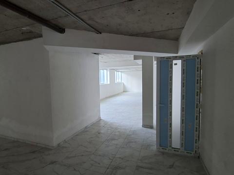 комерційна за адресою Андрія Сахарова вул., 5-В