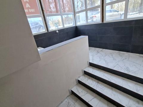 комерційна за адресою Андрія Сахарова вул., 5-В