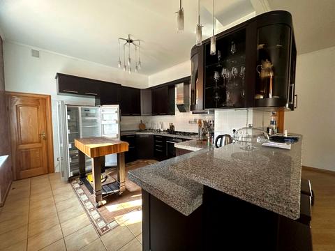 квартира по адресу Кирилла и Мефодия ул., 12