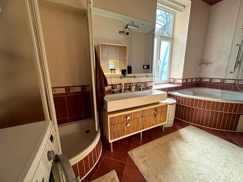 квартира по адресу Кирилла и Мефодия ул., 12