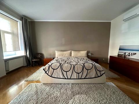 квартира по адресу Кирилла и Мефодия ул., 12