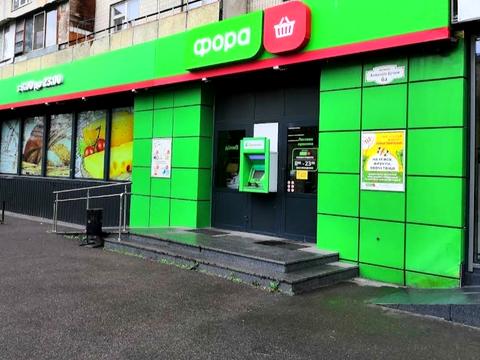 комерційна за адресою Амвросія Бучми бульв., 6