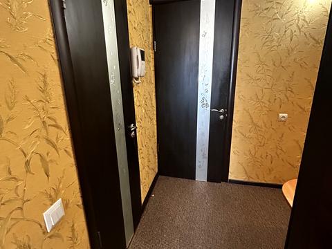 квартира за адресою Космонавтів вул., 38/17