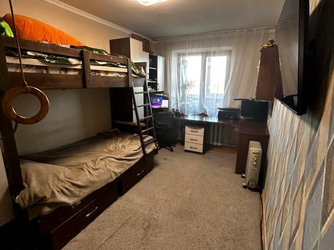 квартира за адресою Космонавтів вул., 38/17