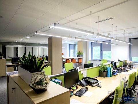 комерційна за адресою Спортивна пл., 3-в