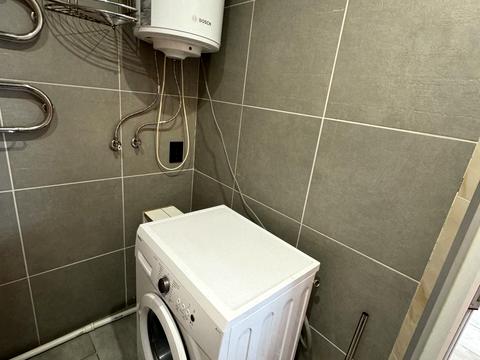 квартира за адресою житловий масив Тополя-2 вул., 14