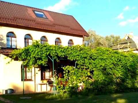 дом по адресу Центральна, 1