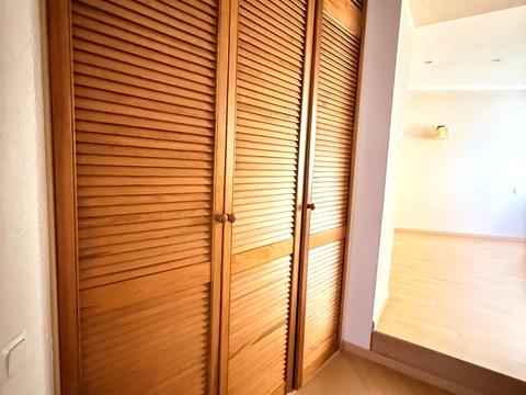 квартира за адресою Захисників України вул. (1-го Травня), 8а