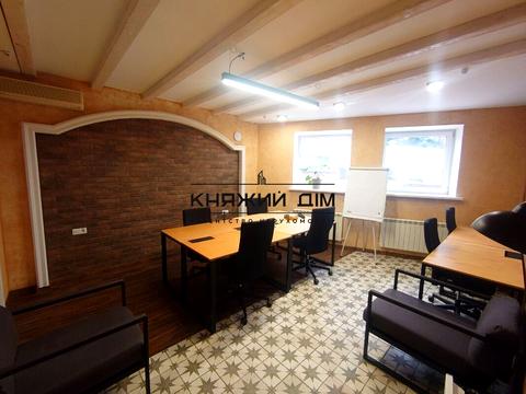 комерційна за адресою Георгія Дудника вул. (Цюрупинська), 2