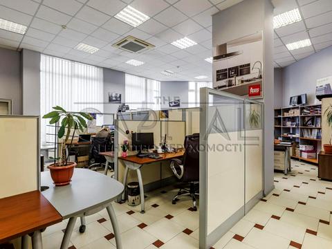 комерційна за адресою Дегтярівська вул., 25А