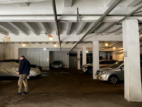 паркомісце за адресою Євгена Сверстюка вул. (Марини Раскової), 23