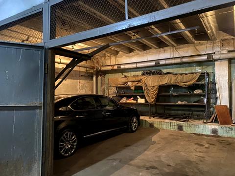 паркомісце за адресою Євгена Сверстюка вул. (Марини Раскової), 23