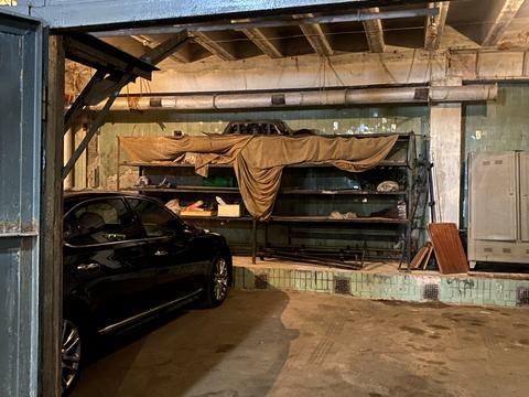 паркомісце за адресою Євгена Сверстюка вул. (Марини Раскової), 23