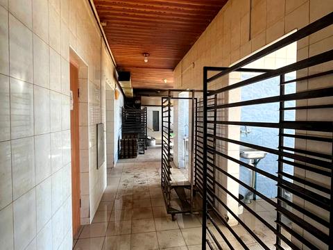 коммерческая по адресу Центральна, 2а