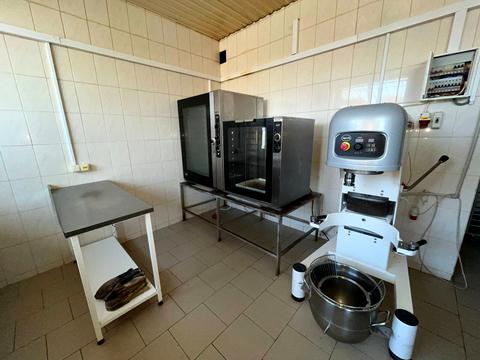 коммерческая по адресу Центральна, 2а