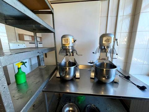 коммерческая по адресу Центральна, 2а