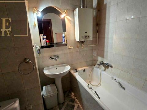 квартира за адресою Велика Васильківська вул. (Червоноармійська), 42