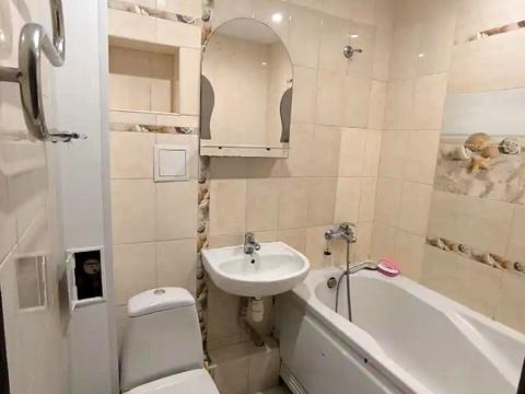 квартира за адресою Ніла Армстронга вул. (Казакова), 1