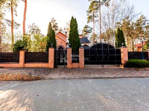 будинок за адресою Лісна вул.