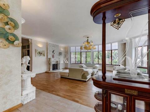 будинок за адресою Лісна вул.