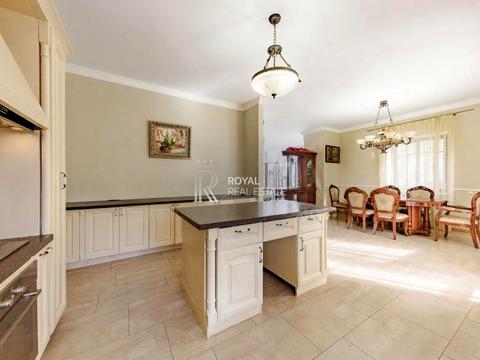 будинок за адресою Лісна вул.