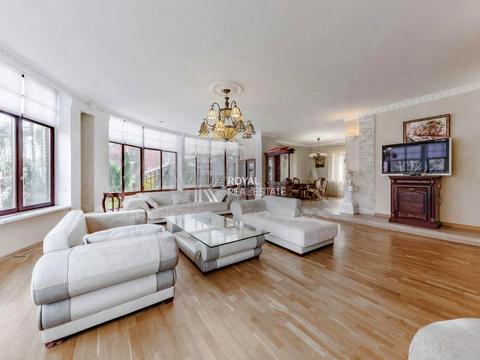 будинок за адресою Лісна вул.