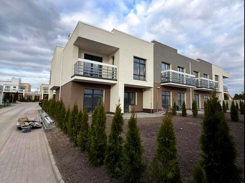 дом по адресу Коновальця, 42