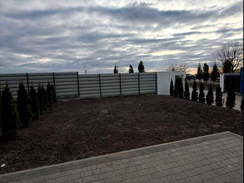 будинок за адресою Коновальця, 42