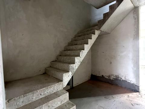 будинок за адресою Коновальця