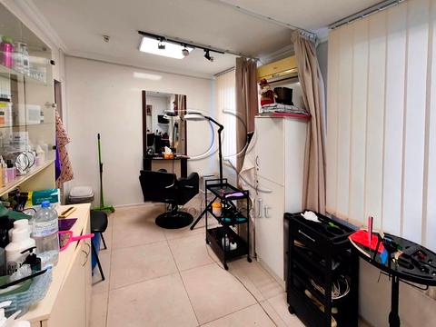 комерційна за адресою Центральна вул. (Чапаєва), 6/1