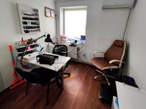 комерційна за адресою Центральна вул. (Чапаєва), 6/1